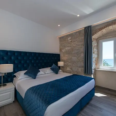 Guest house Roko Luxury 1 4*